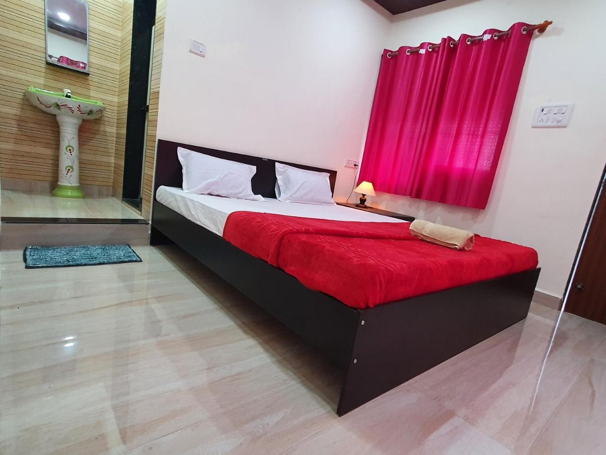 Serina House Mālvan Esterno foto