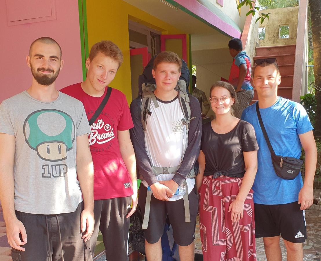Serina House Mālvan Esterno foto